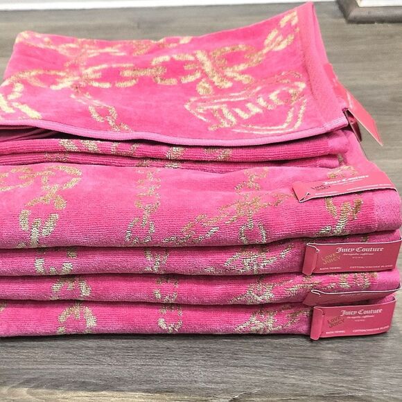 Juicy Couture Home Juicy Logo Heart Locket On Chains Bath & Hand Towel Set - Picture 3 of 10